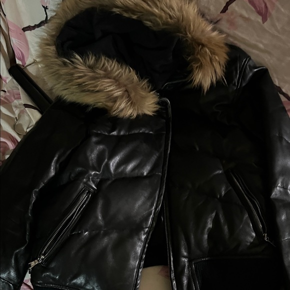Black Puffer Jacket with raccoon Fur Hood - Picture 3 of 4